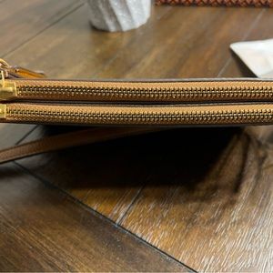 🚨🚨 NEW TORY BURCH Blake Double Zip Slim Crossbody Bag - Cortado Brown Leather